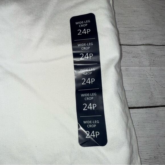 J. Crew NWT Women's Wide Leg Crop Jeans with All-Day Stretch White Sz 24P Petite - Picture 7 of 10